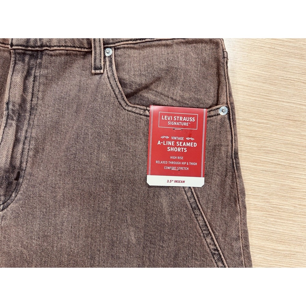 NWT Levi Strauss Women A-Line Shorts High Rise Size 14/32W Faded Brown Gray Wash - Picture 2 of 11